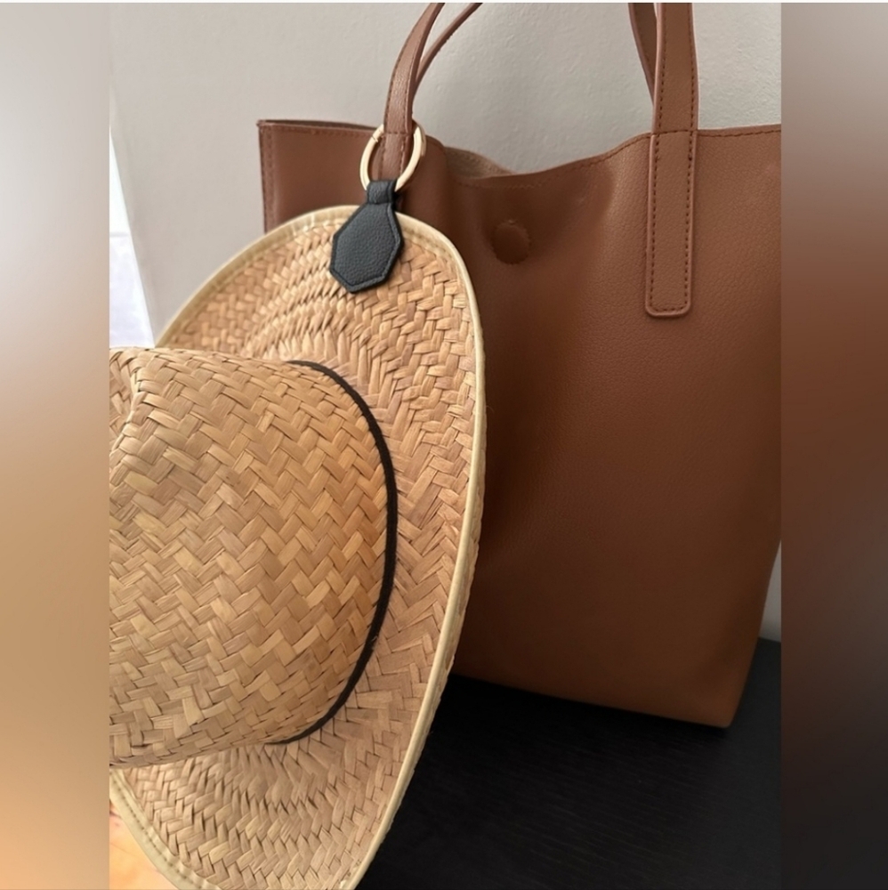 Magnetic hat clip for travel